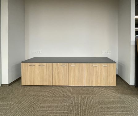 Мебель в офис для компании Дёке Трейд Маркетинг