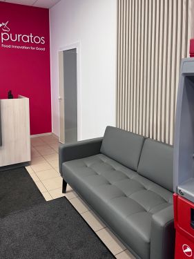 Мебель в офис для компании Пуратос